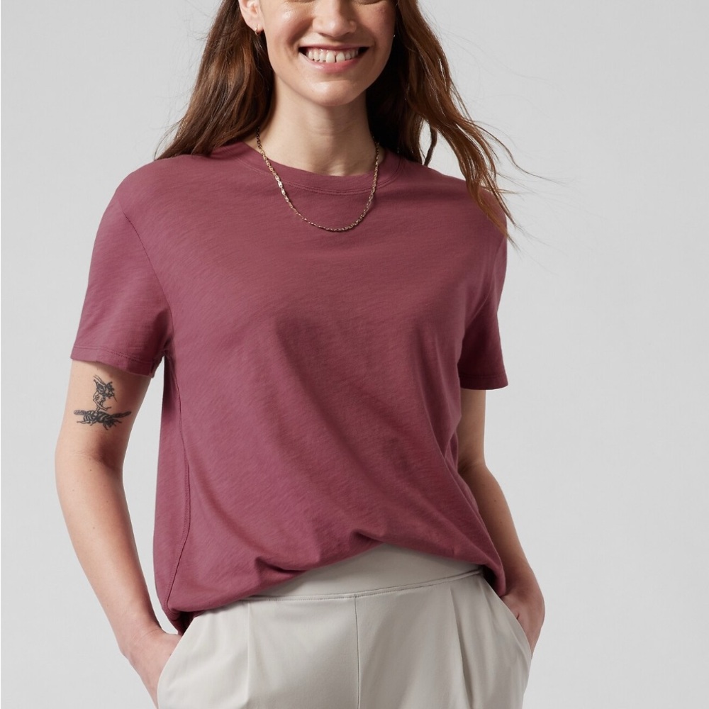 Athleta organic daily crew tee. Size 1x NWT